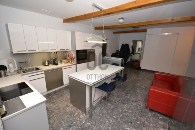 Eladó családi ház, Érden 220 M Ft, 6 szobás