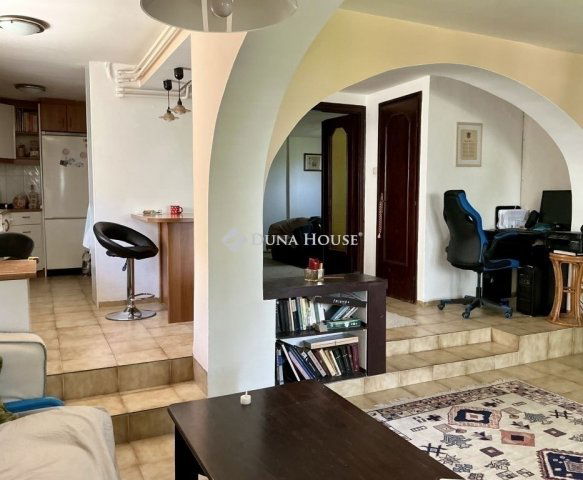 Eladó családi ház, Budapesten, III. kerületben 379 M Ft