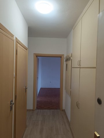 Kiadó panellakás, albérlet, Egerben 140 E Ft / hó, 2 szobás