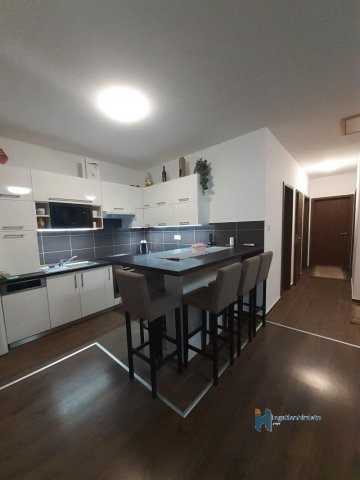 Eladó téglalakás, Zalaegerszegen 58 M Ft, 3 szobás