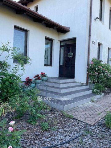 Eladó családi ház, Nyírpazonyon 199.9 M Ft, 3 szobás