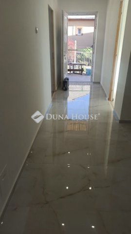 Eladó családi ház, Ercsiben 49 M Ft, 2+1 szobás