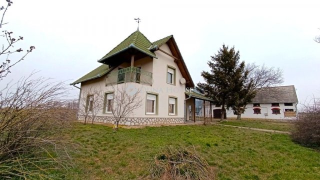 Eladó családi ház, Székelyszabaron 99 M Ft, 4 szobás