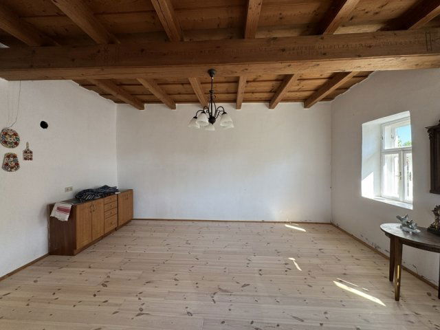 Eladó családi ház, Átányon 13.9 M Ft, 2 szobás