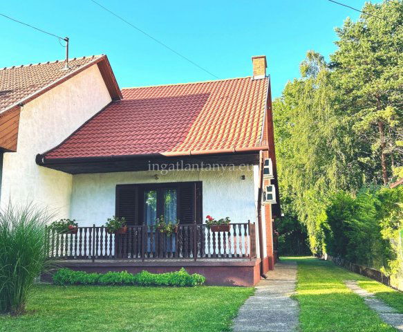 Eladó családi ház, Tiszafüreden 49.9 M Ft, 3 szobás