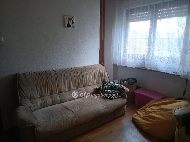 Eladó családi ház, Vecsésen 77 M Ft, 3+1 szobás