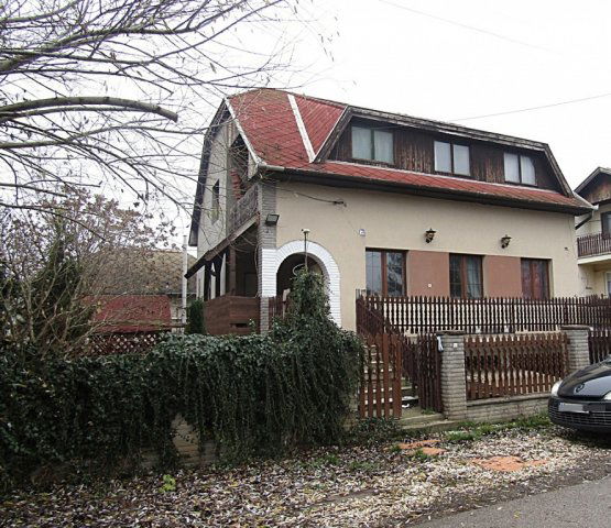 Eladó családi ház, Érden 89 M Ft, 7 szobás