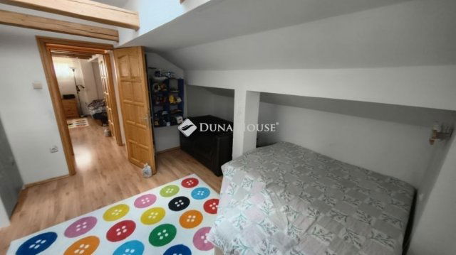 Eladó téglalakás, Kistarcsán 62 M Ft, 3 szobás