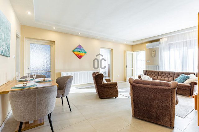 Eladó családi ház, Zsombón 74.9 M Ft, 3 szobás