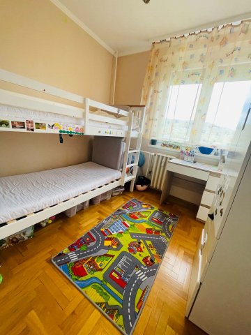 Eladó panellakás, Budapesten, III. kerületben 69.9 M Ft