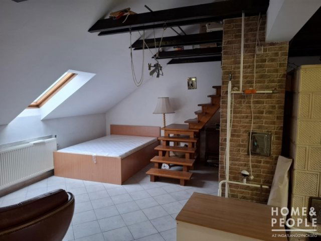 Eladó családi ház, Szegeden 105 M Ft, 4 szobás