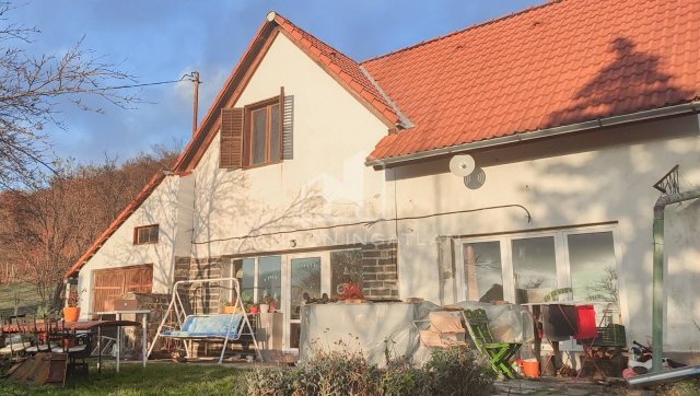 Eladó nyaraló, Szentantalfán 83 M Ft, 3 szobás