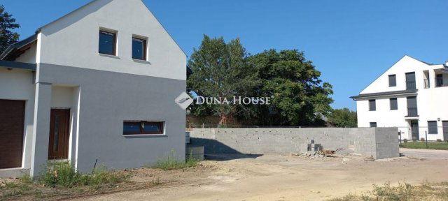 Eladó ikerház, Keszthelyen, József Attila utcában 120 M Ft