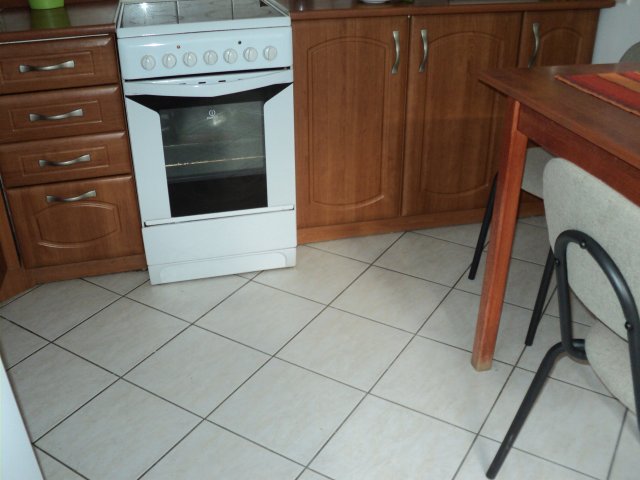Kiadó téglalakás, albérlet, Pécsett, Jókai utcában, 3 szobás