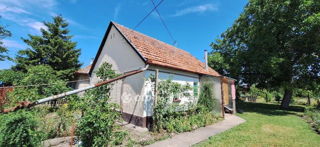 Eladó családi ház, Csengődön 16.9 M Ft, 2 szobás
