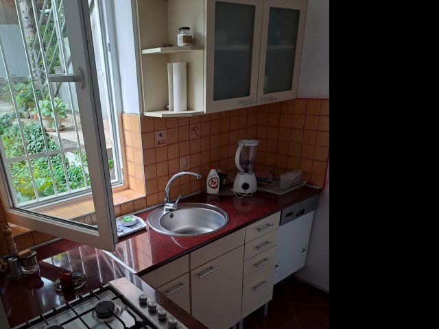 Eladó téglalakás, Budapesten, II. kerületben, Széher úton