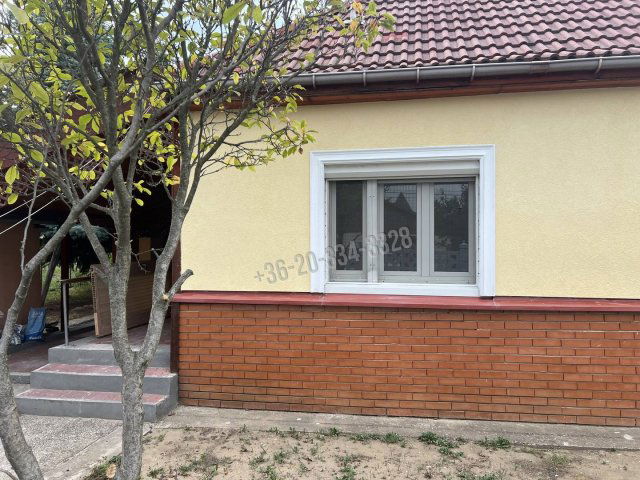 Eladó családi ház, Gödöllőn 88 M Ft, 4 szobás