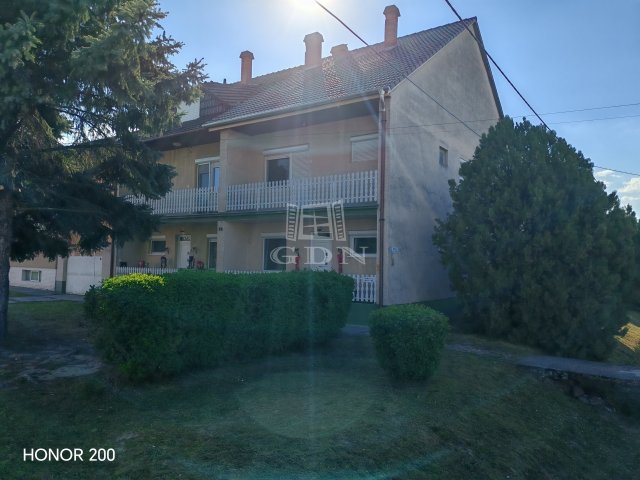 Eladó ikerház, Sükösdön 33.9 M Ft, 3 szobás