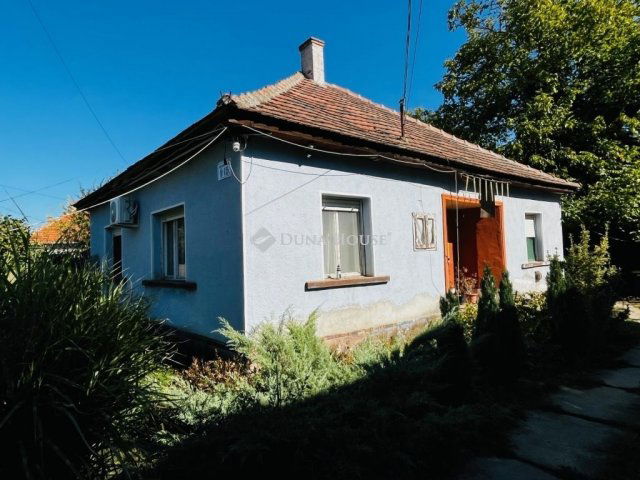 Eladó családi ház, Tápiószelén 24 M Ft, 3 szobás