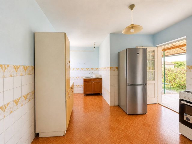Eladó családi ház, Debercsényen 18.5 M Ft, 2 szobás