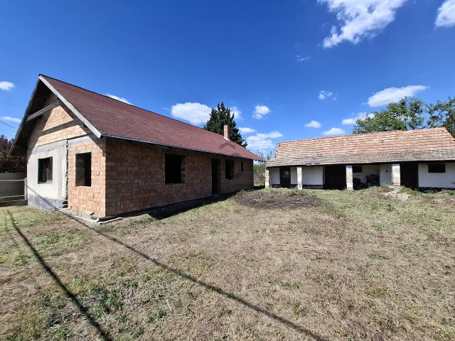 Eladó családi ház, Tápiószőlősön 9.9 M Ft, 3 szobás