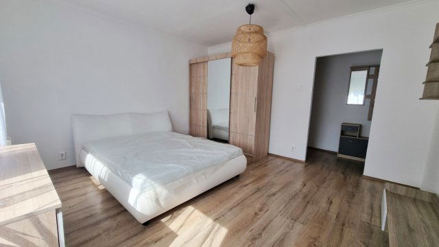 Kiadó panellakás, albérlet, Nyíregyházán, Lobogó utcában