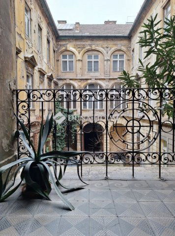 Eladó téglalakás, VIII. kerületben, Szentkirályi utcában