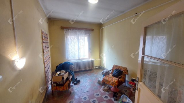 Eladó családi ház, Kecskéden 34.99 M Ft, 3 szobás