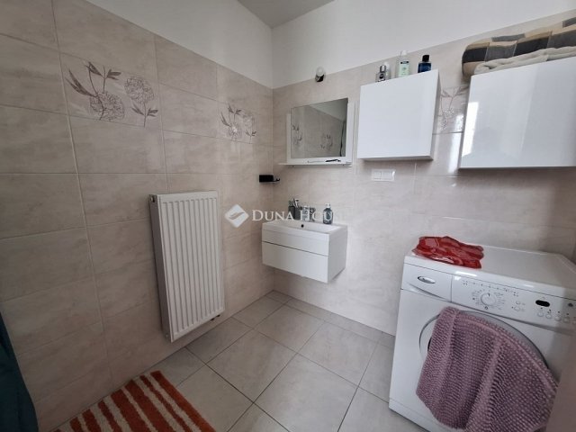 Eladó családi ház, Kőszegen 84.99 M Ft, 5 szobás