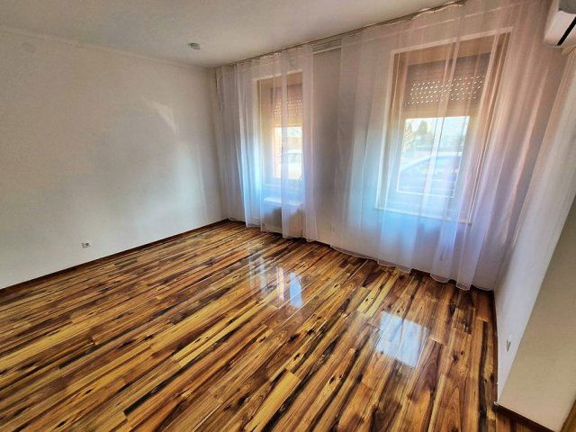 Eladó családi ház, Budapesten, XX. kerületben 54.9 M Ft