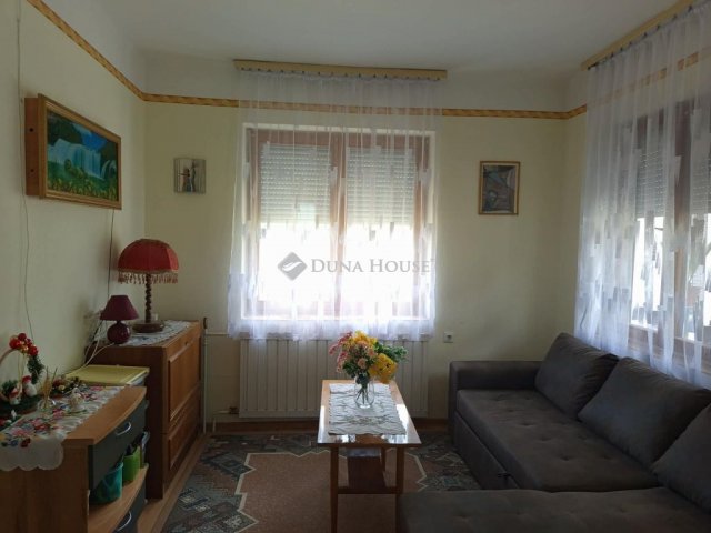 Eladó családi ház, Zabaron 32.5 M Ft, 5 szobás