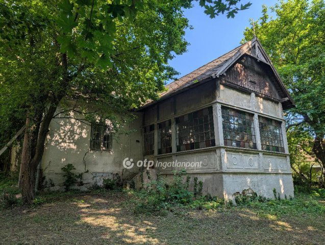 Eladó családi ház, Balatonhenyén 120 M Ft, 4 szobás