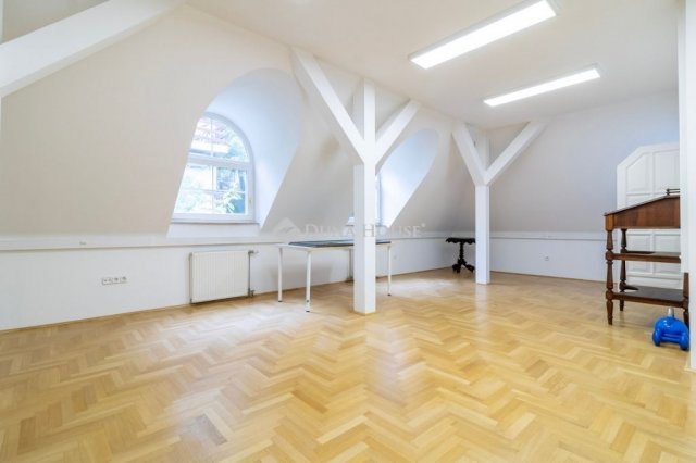 Kiadó iroda, Budapesten, II. kerületben 327 E Ft / hó