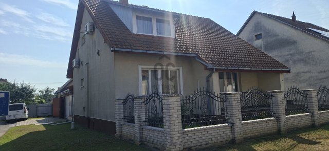 Eladó családi ház, Vásárosnaményben 56.5 M Ft, 4 szobás