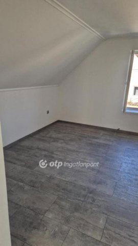 Eladó családi ház, Farmoson 59.9 M Ft, 3+1 szobás