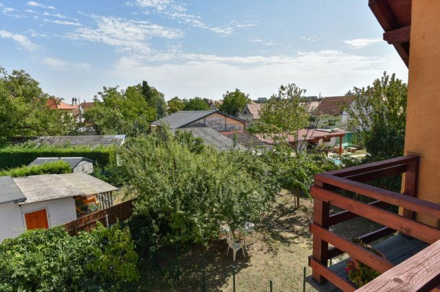 Eladó családi ház, Veszprémben 92.9 M Ft, 2+3 szobás