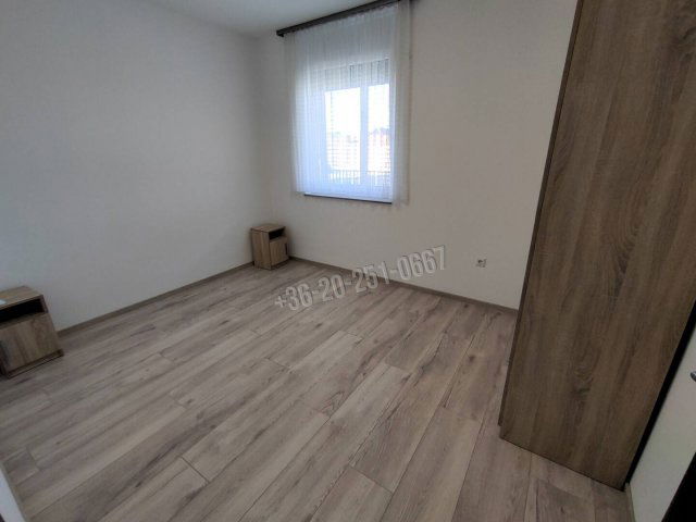 Kiadó téglalakás, albérlet, Mohácson 170 E Ft / hó, 2 szobás