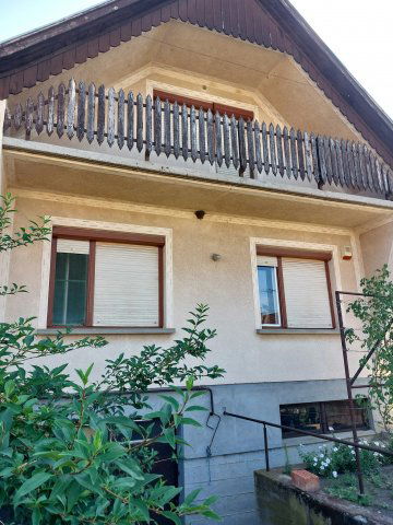 Eladó családi ház, Jászkarajenőn 29.8 M Ft, 3 szobás