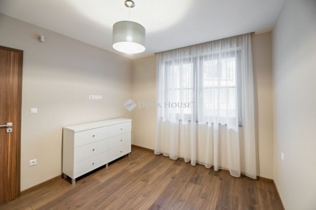 Eladó téglalakás, Kecskeméten 109 M Ft, 4 szobás