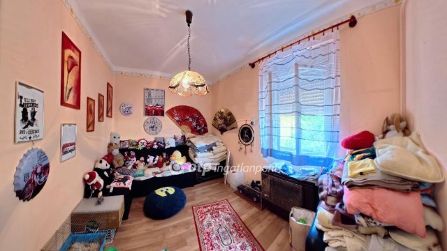 Eladó családi ház, Szentistvánon 20 M Ft, 2+1 szobás