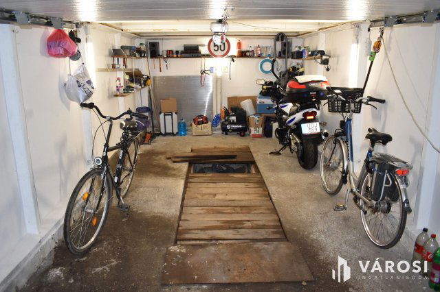 Eladó garázs, Gyulán 5.5 M Ft / költözzbe.hu