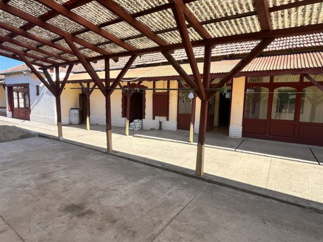 Eladó családi ház, Sarkadon 14.5 M Ft, 5 szobás