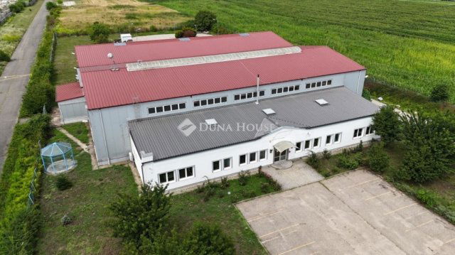 Eladó ipari ingatlan, Alsózsolcán 570 M Ft / költözzbe.hu