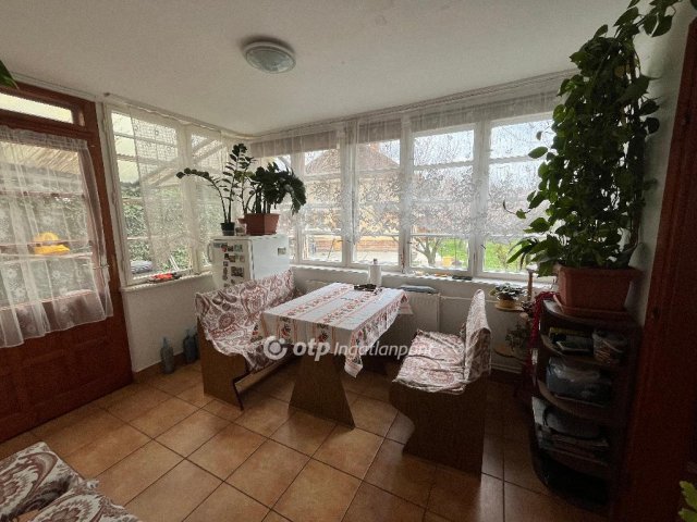 Eladó családi ház, Szentesen 54 M Ft, 3 szobás