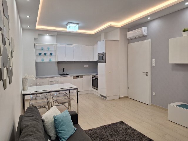 Kiadó téglalakás, albérlet, Komáromban 250 E Ft / hó, 2 szobás