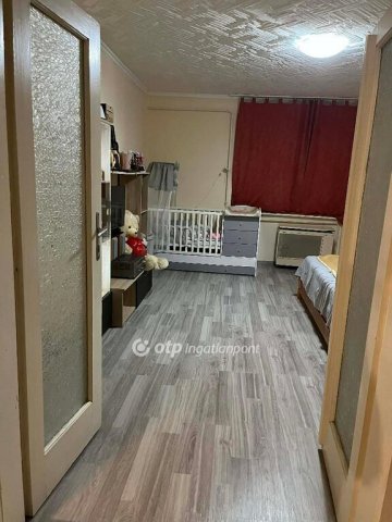 Eladó családi ház, Jászapátiban 24.5 M Ft, 3 szobás