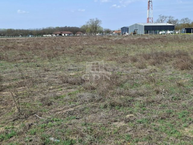 Eladó ipari ingatlan, Ballószögön 240 M Ft