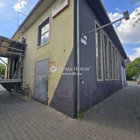 Eladó ipari ingatlan, Kecskeméten 265 M Ft / költözzbe.hu