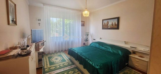 Eladó ikerház, Dunakeszin 116 M Ft, 2 szobás