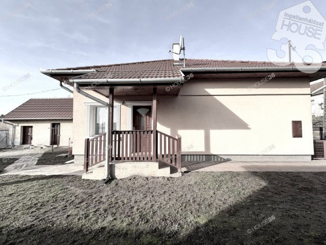 Eladó családi ház, Városföldön 65.5 M Ft, 2 szobás